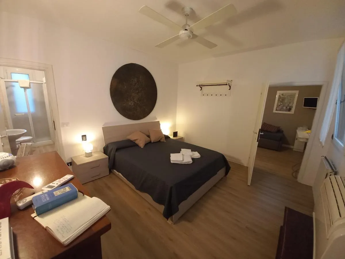 Apartment Cafoscari Венеция Италия